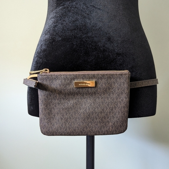 Michael Kors Signature Logo Leather Belt Bag Fanny Pack Black Zip Top Size M - Picture 2 of 6